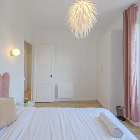 Le Beaurepaire, Proche Parc Des Expos, Le Bourget, Roissy Cdg Apartment
